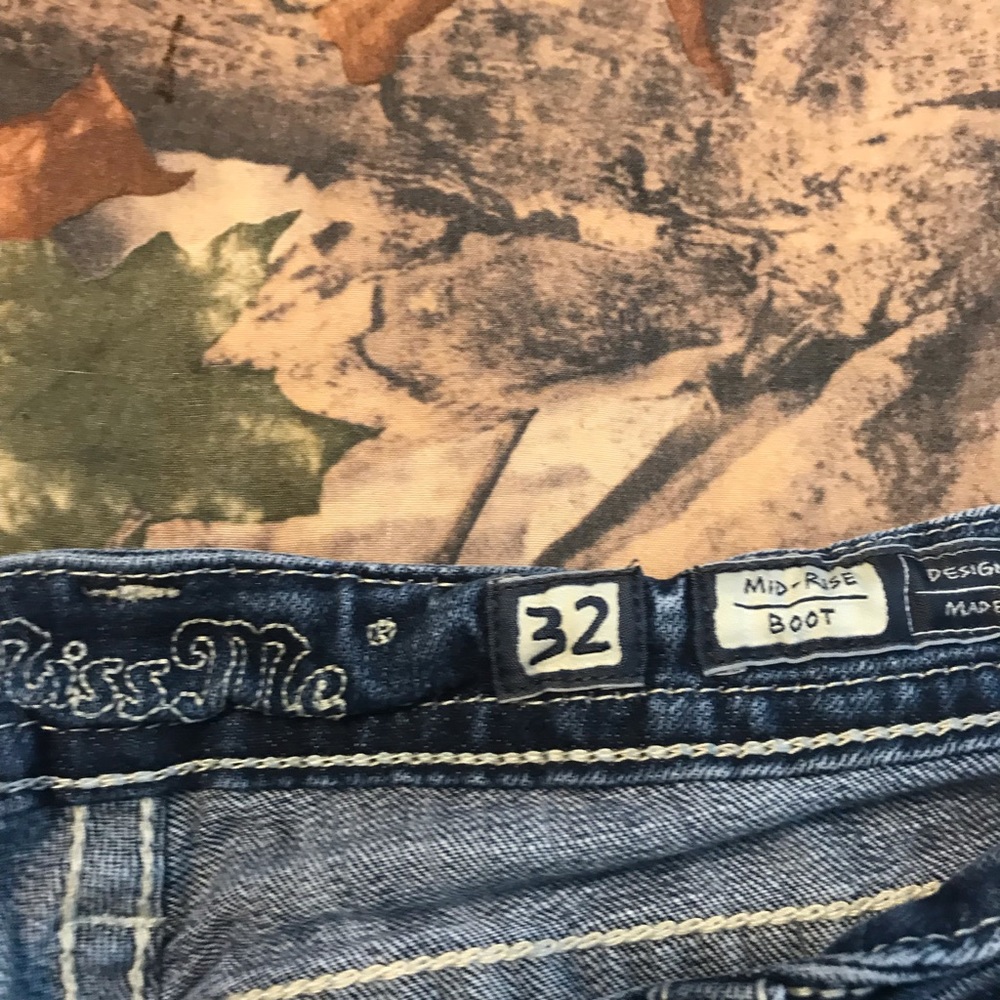 Jeans - Picture 2 of 3